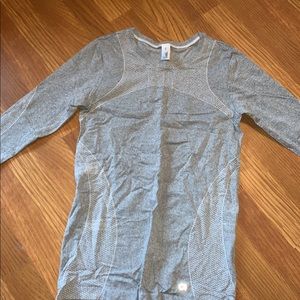 Long sleeve gap
